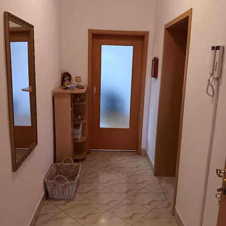 Lejla Mit Balkon * Sarajevo